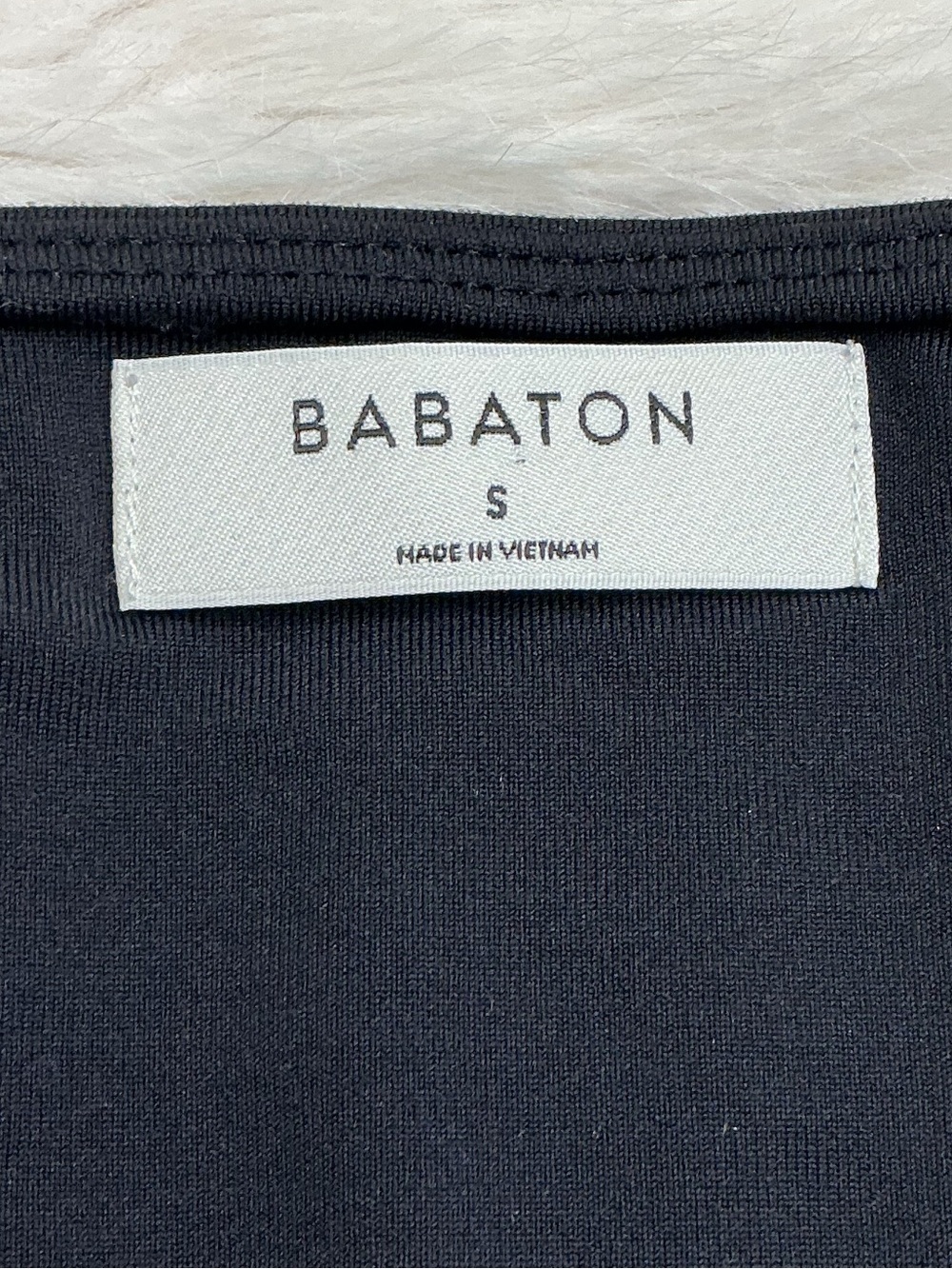 Babaton - Black Square-Neck Long Sleeve Cropped Top - Sz Small - Picture 2 of 9